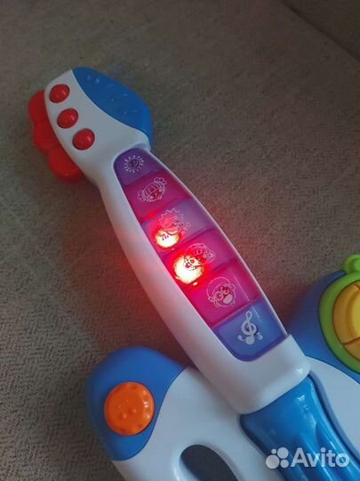 Детская музыкальная гитара