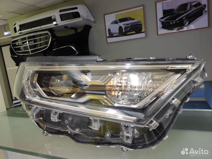 Фара правая Full LED Toyota rav 4 xa50