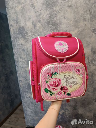 Рюкзак школьный для девочки новый