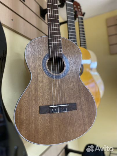 Классическая гитара 3/4 Sevillia
