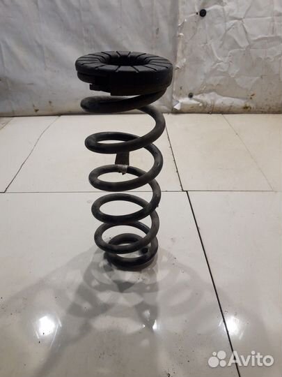 Пружина подвески (задняя, левая) (Kia Sorento IV)
