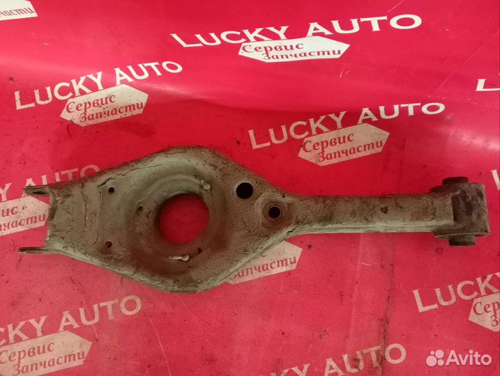 Рычаг поперечный нижний задний правый Киа Сид 2