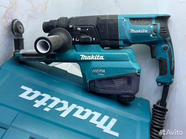 Перфоратор Makita HR2652 с пылесосом