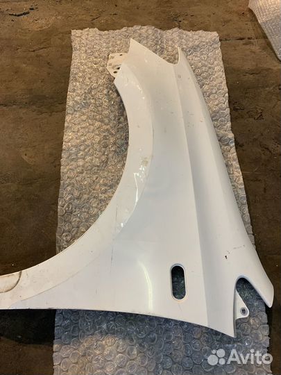 Крыло на volkswagen polo