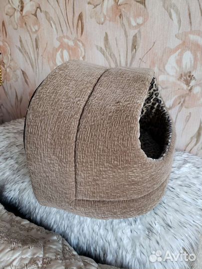 Домик для кошек и собак