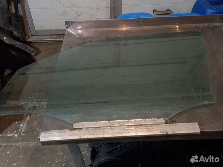 Стекла Mercedes W202