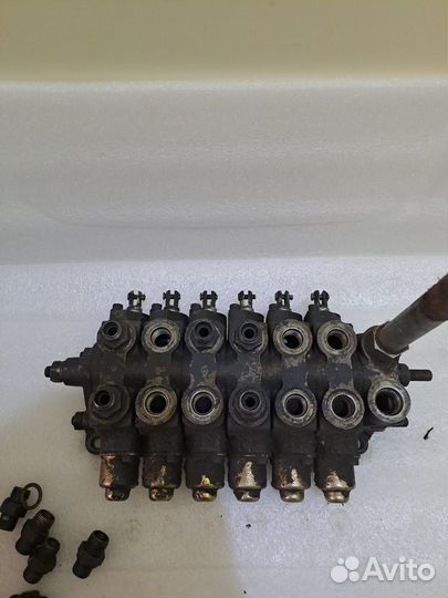 Гидро распределитель