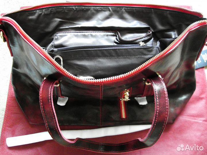 Новая. Сумочка. Кожа. А4