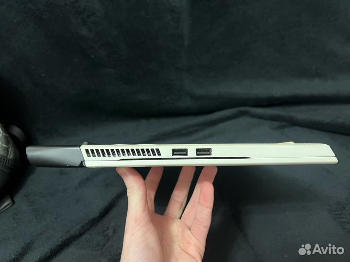 Игровой ноутбук Alienware m15r2 i7 9750H / RTX 208