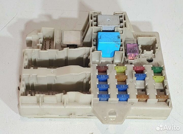 Блок предохранителей салонный Mazda 6 GG