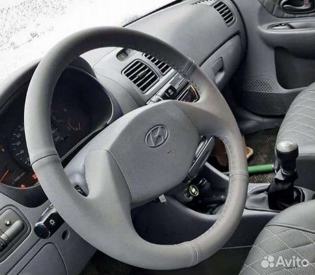 Заглушка руля Hyundai Accent в руль