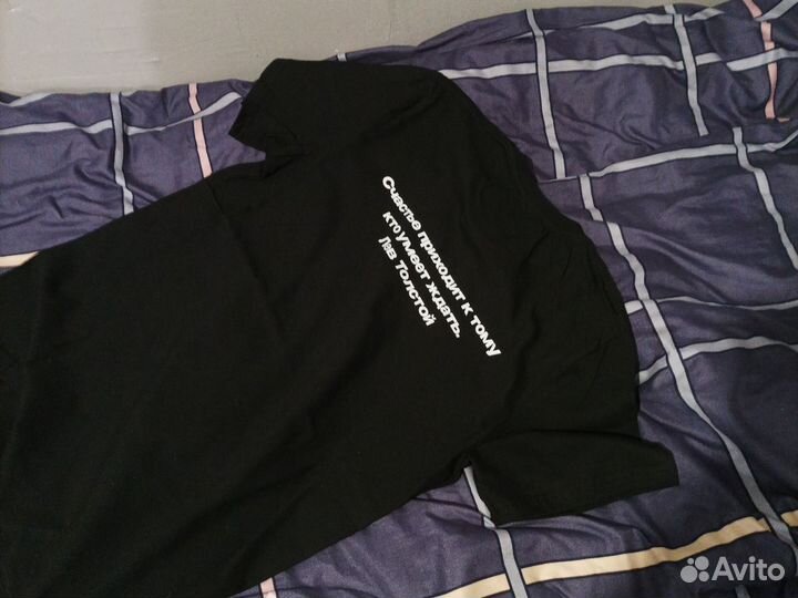 Черная футболка с Цитатой