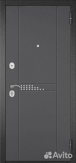 Входные металлические двери в квартиру