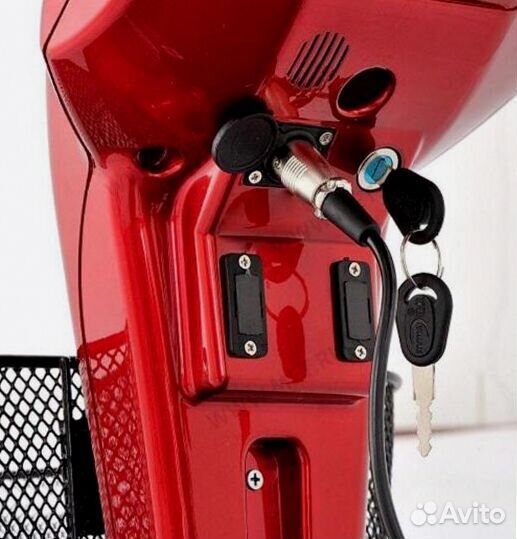 Двухместный электроскутер для инвалидов