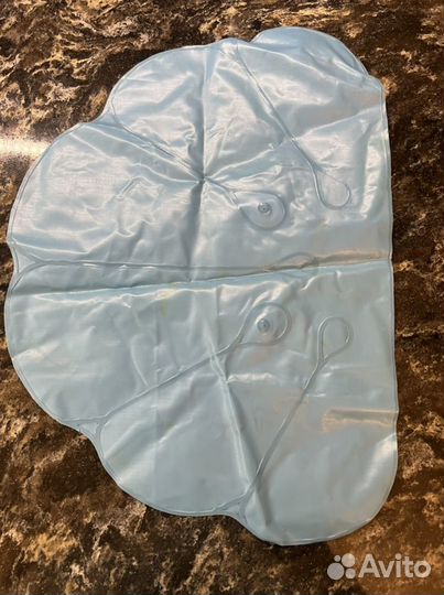 Надувная подушка для ванной