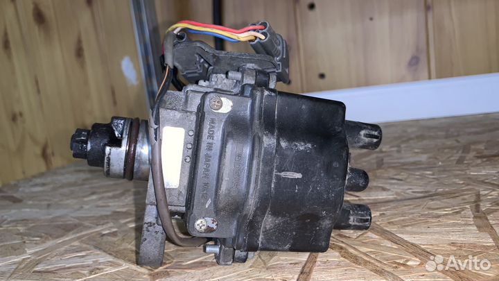 Трамблер toyota corolla 5a-fe