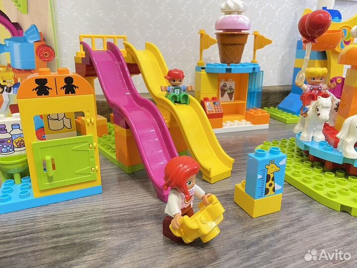 Lego duplo большой парк аттракционов