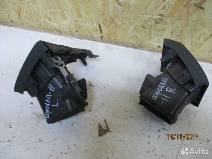 Дефлектор воздуховода в сборе Тойота Королла 150