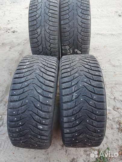 Kumho WinterCraft Ice WI31 235/45 R17