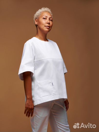 Костюм медицинский женский (брюки и туника)