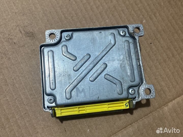 Блок управления AirBag Mercedes W163 ML
