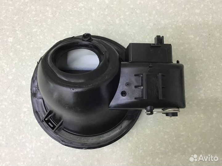 Лючок бензобака Ford Focus 2 (CB4) 2007-2011 8M51A