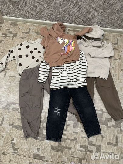 Фирменная одежда на девочку 4-6 лет