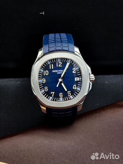 Золотые часы Patek philippe Aquanaut