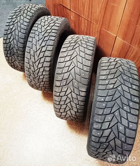 Dunlop SP Winter Ice 02 205/55 R16 94T