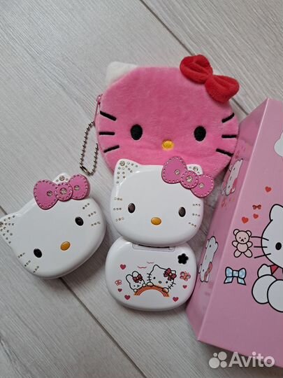 Мобильный кнопочный телефон Hello Kitty