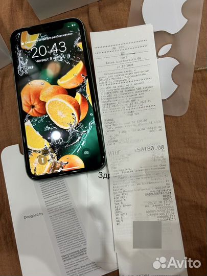 iPhone 11, 64 ГБ