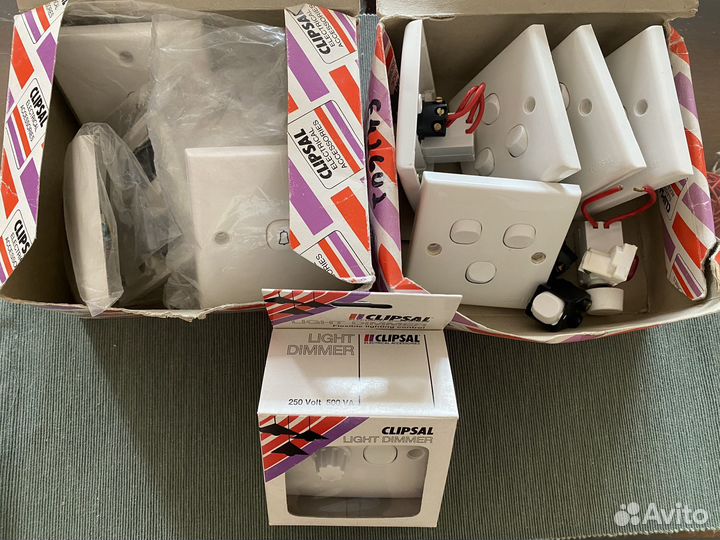 Выключатели Clipsal