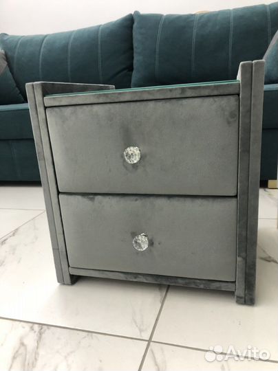 Тумба прикроватная