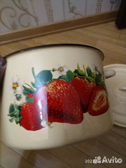 Кастрюля эмалированная СССР новая