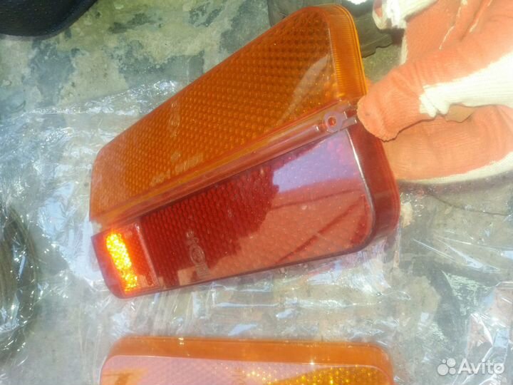 Рассеиватели задних фонарей ваз 2103 новое СССР