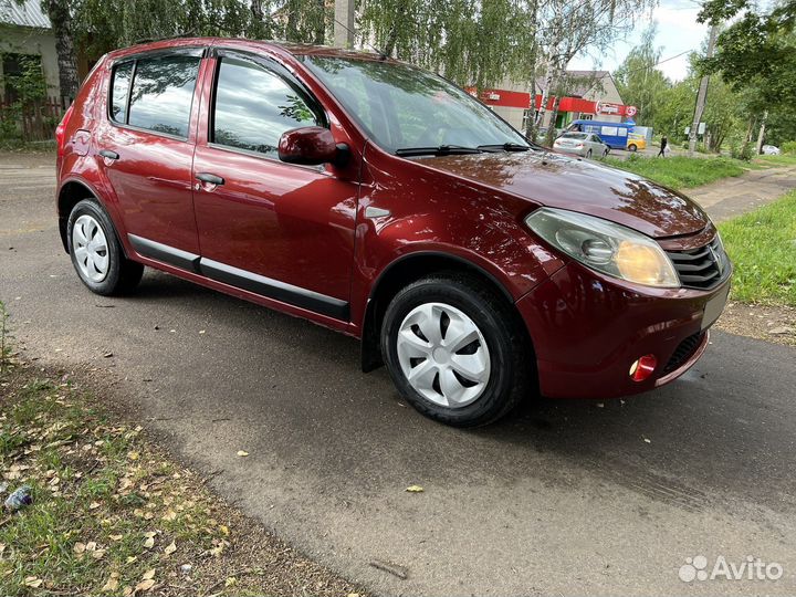 Renault Sandero, 2011