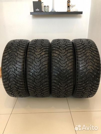 Nokian Tyres Hakkapeliitta 8 225/55 R17