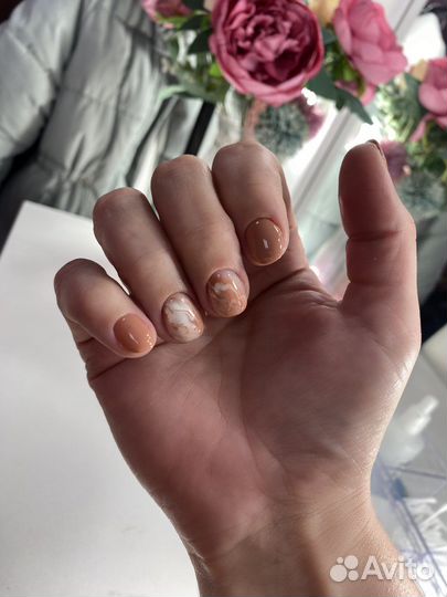 Аппаратный маникюр