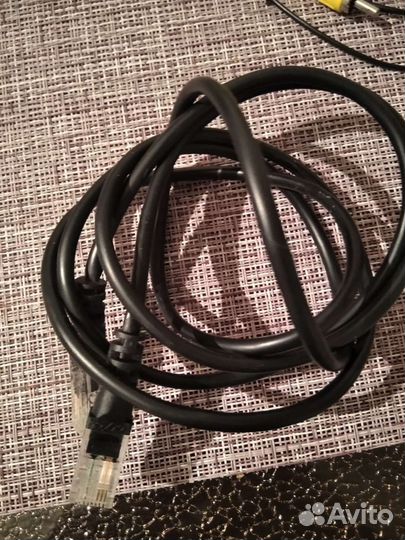 Зарядник, шнуры