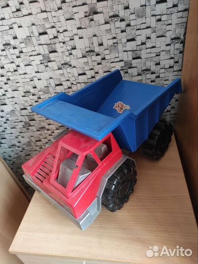 Детская машинка