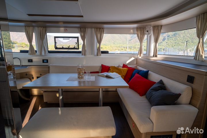 Парусная яхта Lagoon 46