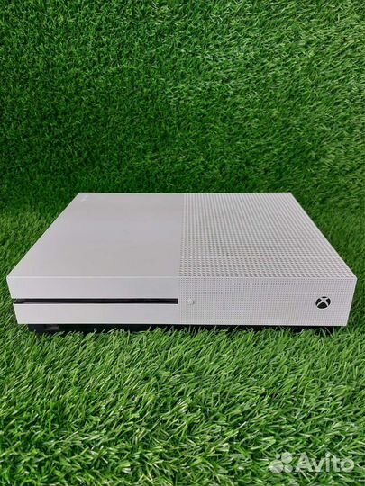 Xbox One S 500 gb Белый