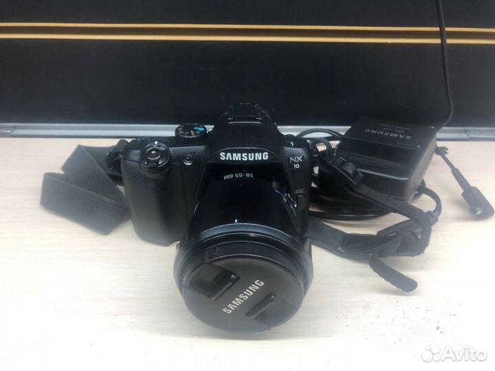 Фотоаппарат Samsung NX10