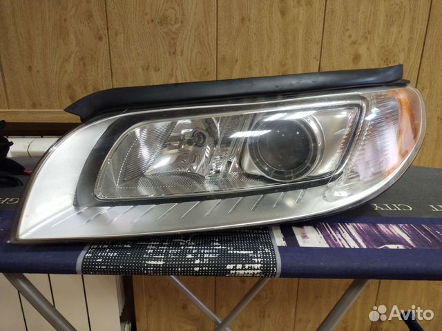 Volvo фара левая xc70
