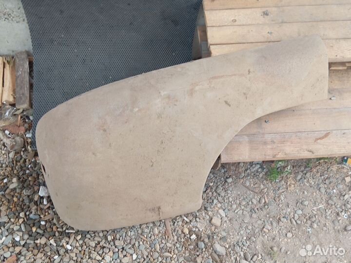 Правое заднее крыло победа м20