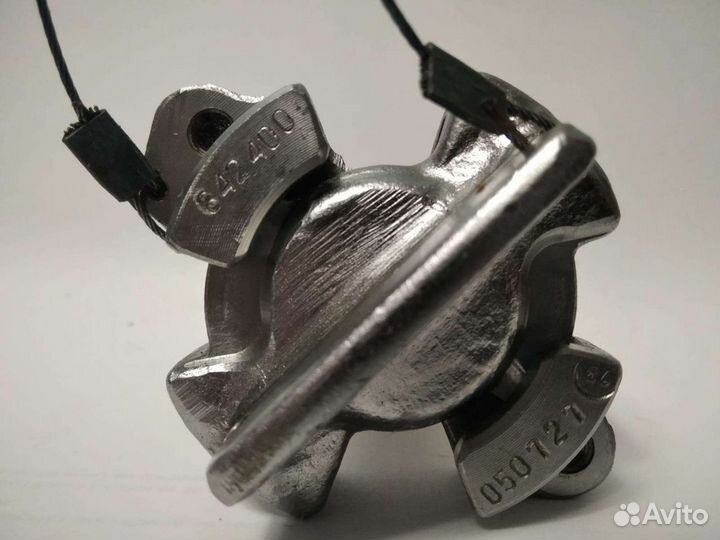 Штуцер зарядный 642400