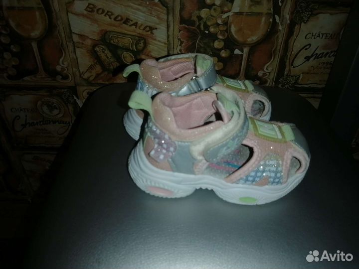 Сандалии, кроссовки