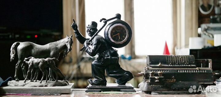 Часы клоун + лошадки + арифмометр