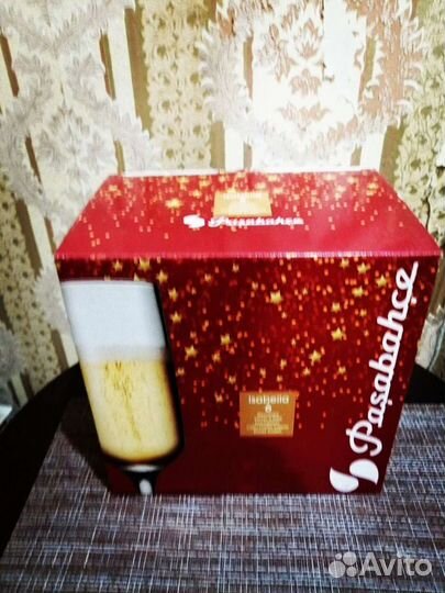 Набор бокалов для шампанского и вина новый