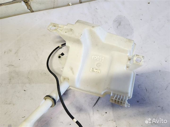 Бачок омывателя переднего стекла Ford Focus 3 2013